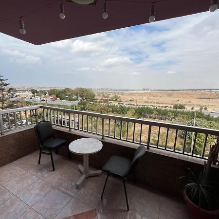 Spacious Apartment - Heliopolis 10Min From Airport Kairo Bagian luar foto